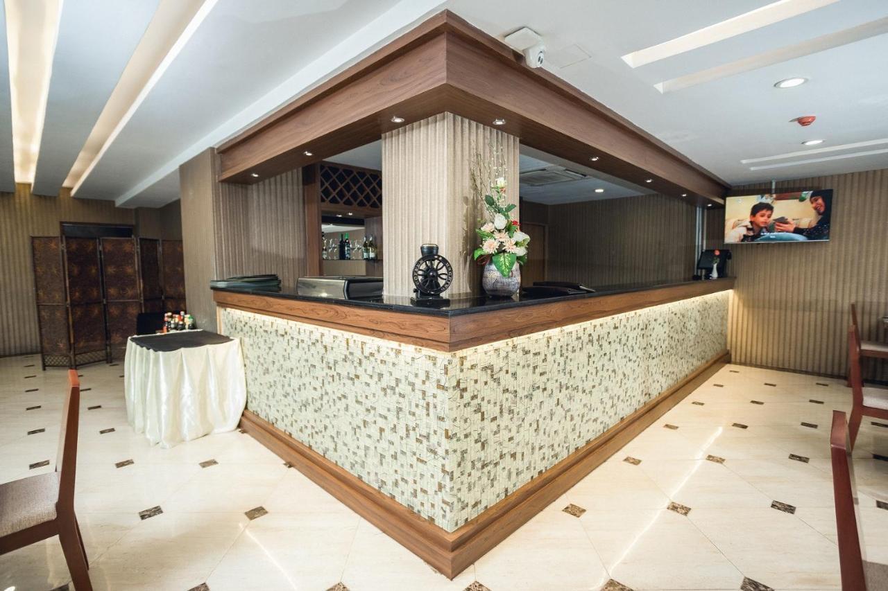 Elegant Hotel Pyi Thar Yar Yangon Exterior photo